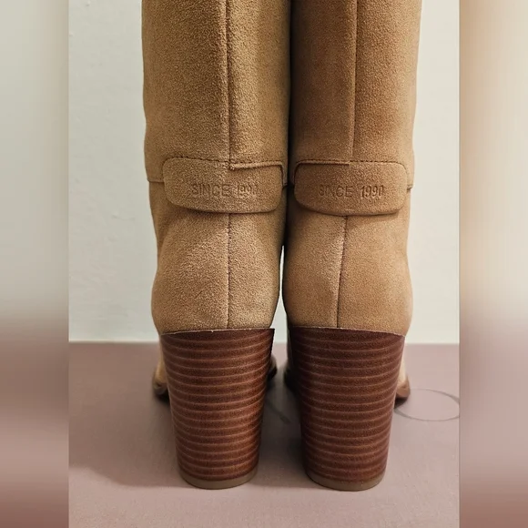 New SARTO By Franco Sarto Tan Heeled Boots - Picture 3 of 7